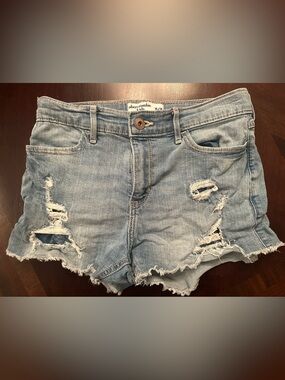 abercrombie kids light wash distressed jean shorts